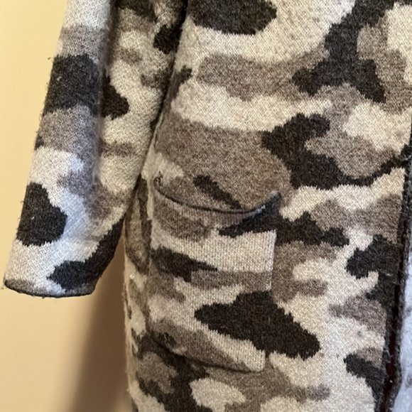 Christian Siriano open front long camo cardigan with pockets fits sz 16 - Picture 4 of 7